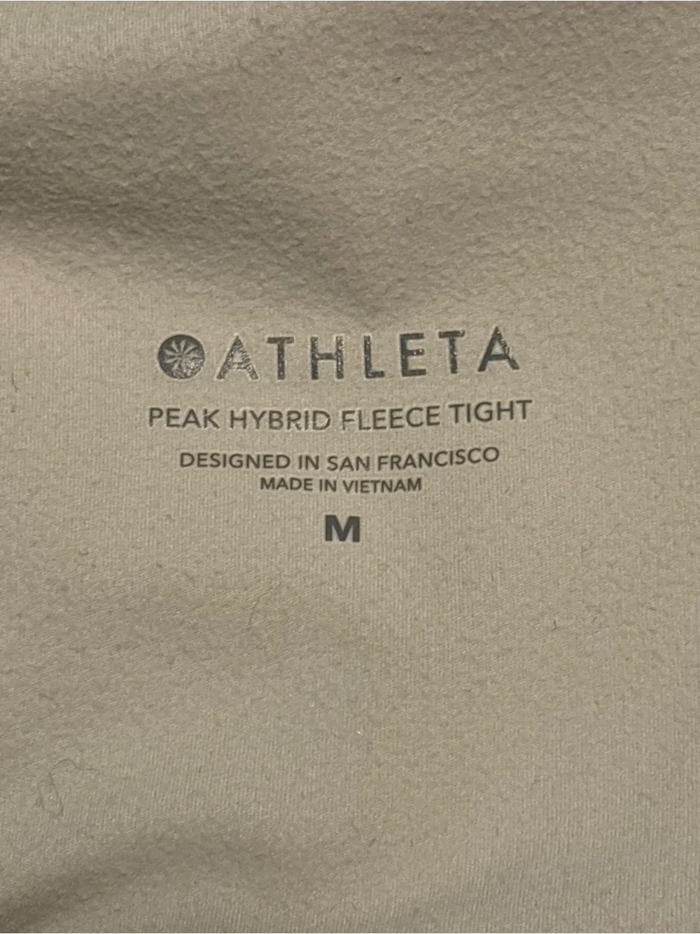 Athleta Peak Hybrid